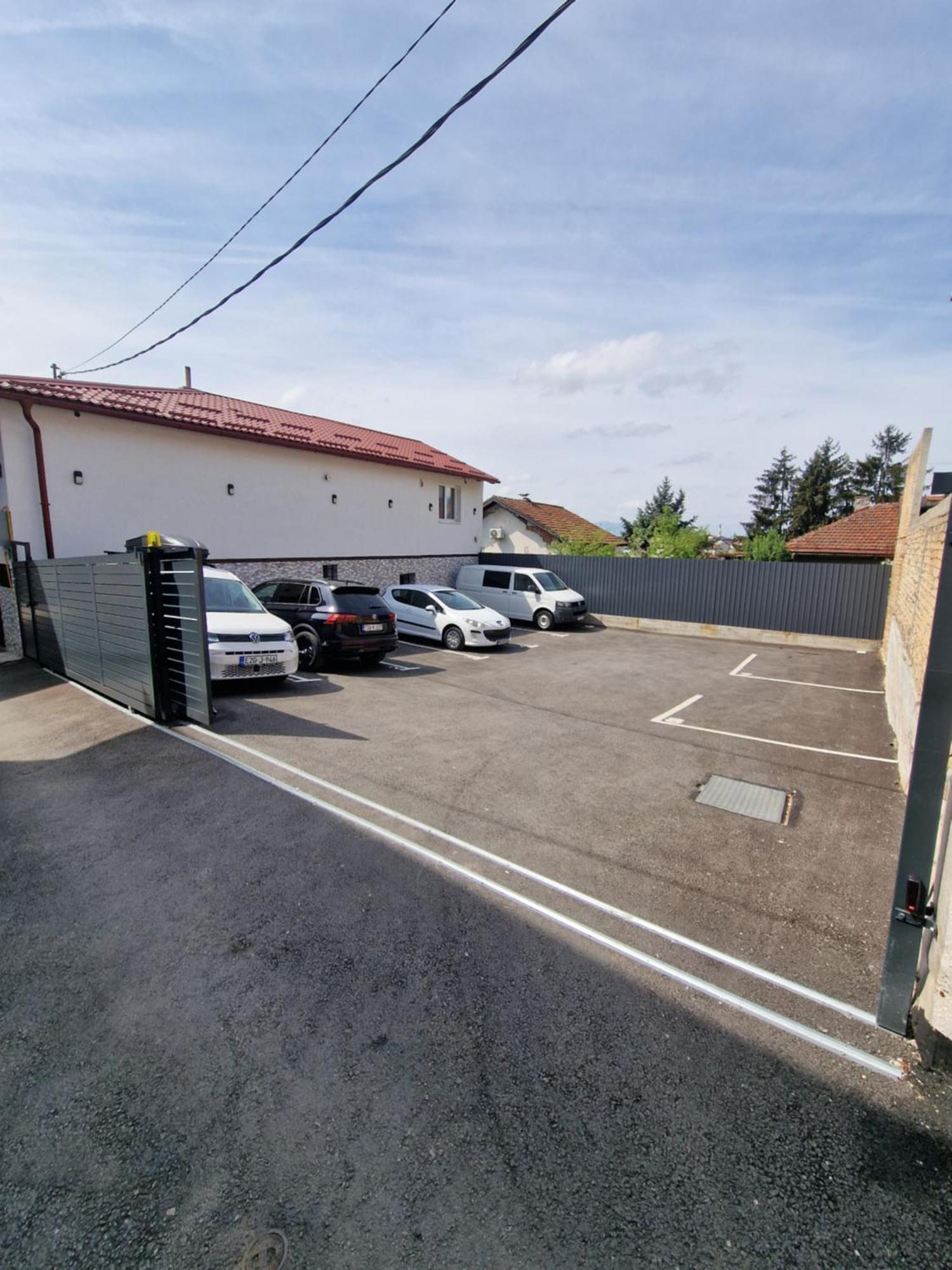 Apartments Natural And Bungalows 2 Sarajevo Bagian luar foto